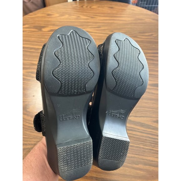 Dansko woman’s black shimmery Velcro closure sandals - Picture 6 of 7